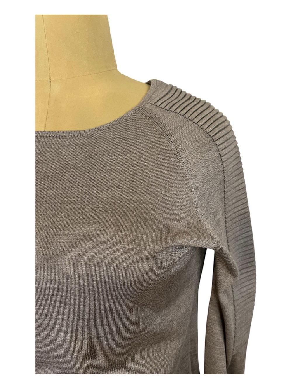 Nelle Partow Silk Knit Taupe minimalist Sweater with ribbed textured sleeves - Picture 2 of 6